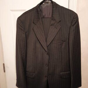 Claiborne Men 2 Piece Grey Suit